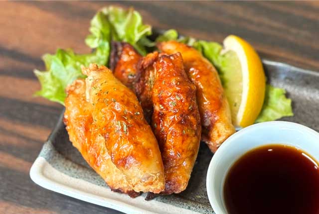 鶏皮ギョウザ